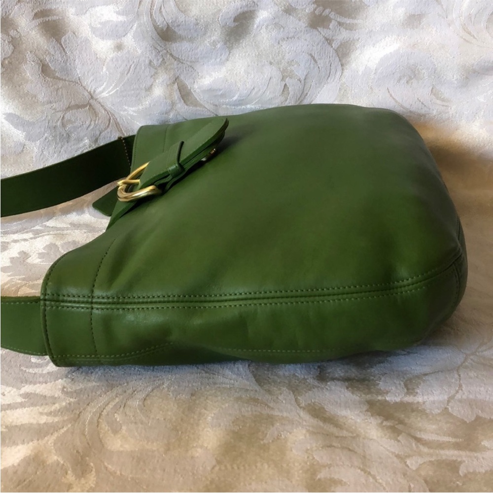 COACH Vintage Rare Eldridge Soho Leaf Green Leather Gold Buckle Shoulder Hobo - Picture 3 of 16